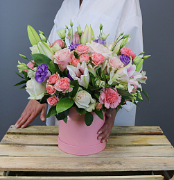 Букет в шляпной коробке BOX PINK